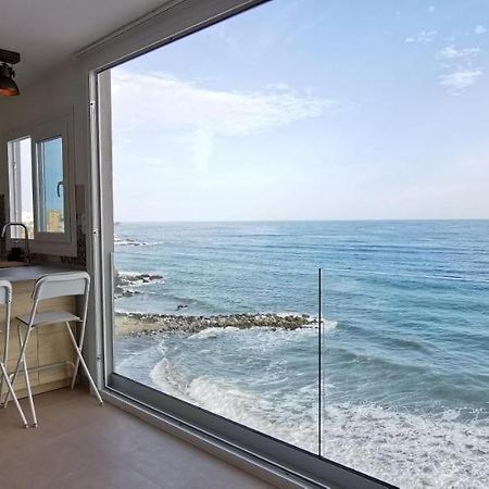 La Perla Cruise Apartment On Private Beach, Modern With Aircon & Wifi Benalmádena Exteriér fotografie